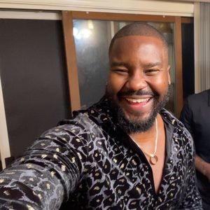 Meet your Posher, Mario stanley tristan